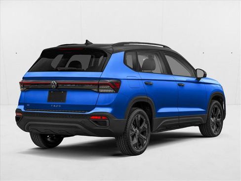 New 2026 Volkswagen Taos SE FWD image 2