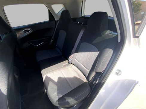 Used 2021 Kia Soul S FWD image 21