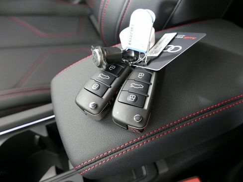 New 2025 Audi Q3 2.0T Premium Plus image 13