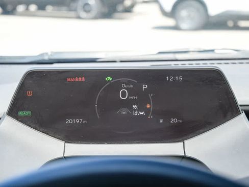Used 2024 Toyota Prius LE FWD image 23