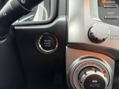 Used 2022 Toyota 4Runner Limited image 18