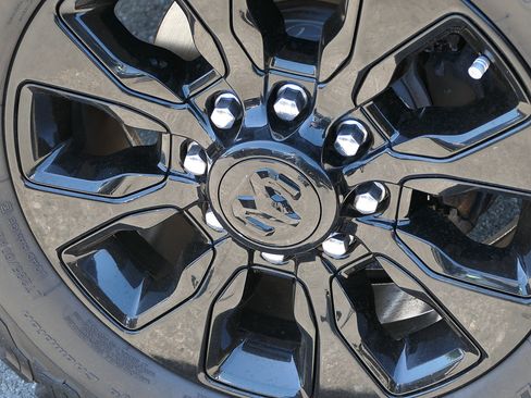 Used 2020 RAM 2500 Limited AWD/4WD image 9