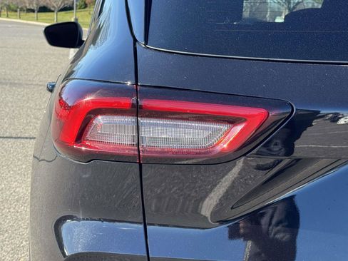 Used 2024 Ford Escape Active image 9