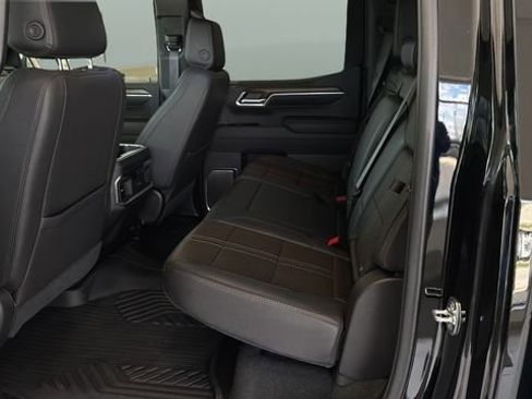 Used 2025 Chevrolet Silverado 1500 High Country w/ Technology Package image 22