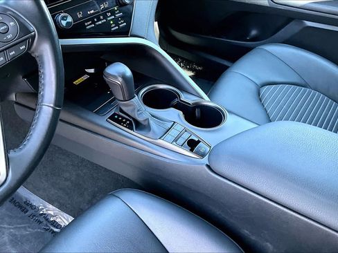 Used 2023 Toyota Camry SE w/ Audio Upgrade Package FWD image 16
