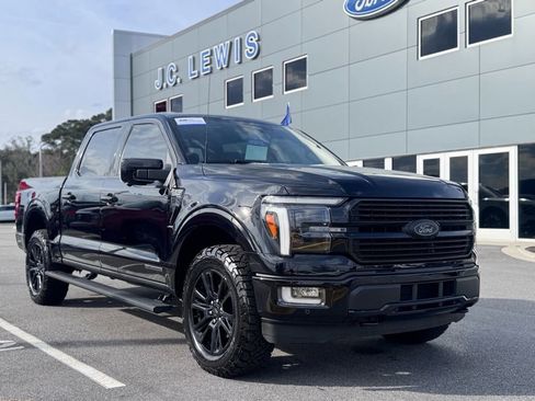 Used 2025 Ford F150 Platinum w/ Equipment Group 702A High image 1