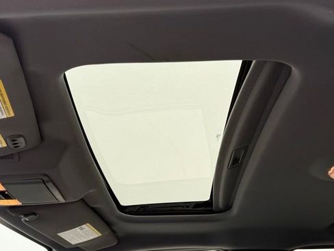 Used 2013 Ford F150 Lariat w/ Luxury Equipment Group image 19