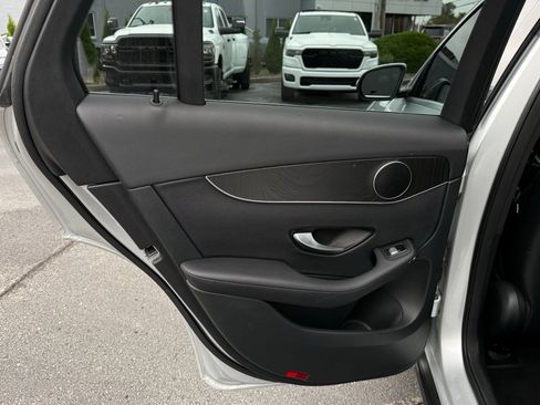 Used 2018 Mercedes-Benz GLC 300 image 24