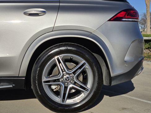 Used 2021 Mercedes-Benz GLE 450 4MATIC image 11