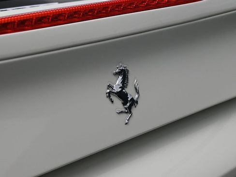 Used 2017 Ferrari 488 GTB image 15