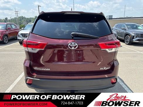 Used 2019 Toyota Highlander XLE AWD/4WD image 4