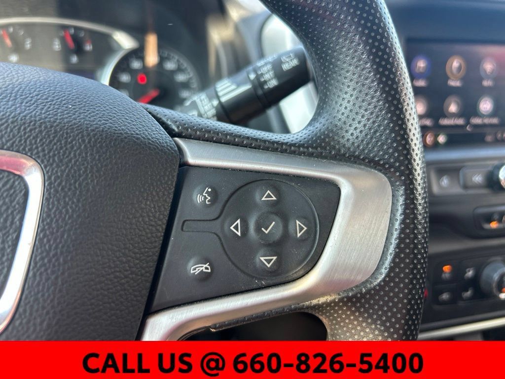 Used 2022 GMC Terrain SLE w/ Driver Convenience Package FWD image 13