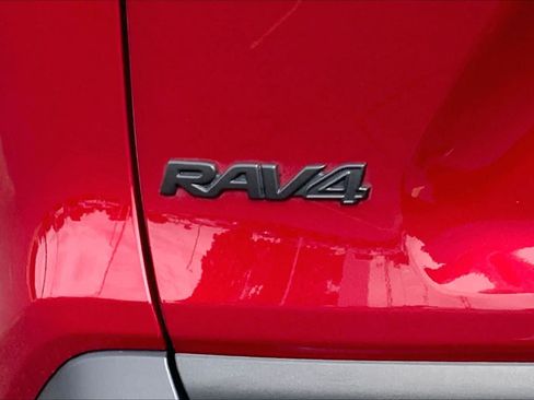 Used 2025 Toyota RAV4 XLE Premium w/ Weather Package AWD/4WD image 10