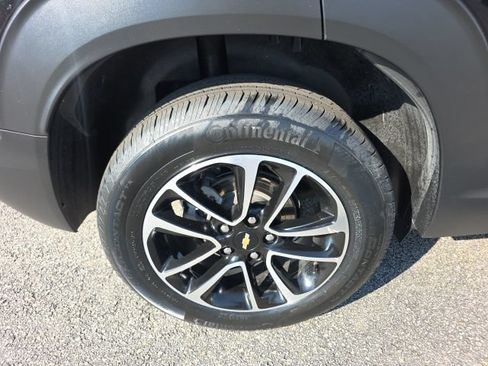 Used 2025 Chevrolet TrailBlazer LT AWD/4WD image 10