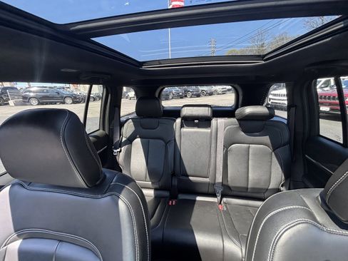 Certified 2024 Jeep Grand Cherokee Limited image 15