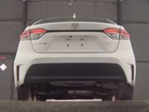 Used 2023 Toyota Corolla LE image 4