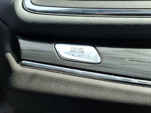 Used 2024 Buick Enclave Essence w/ Experience Buick Package image 17