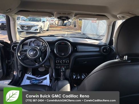 Used 2017 MINI Cooper 2-Door Hardtop image 13