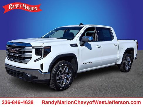 New 2026 GMC Sierra 1500 SLE AWD/4WD image 1