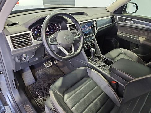 Certified 2023 Volkswagen Atlas SEL Premium AWD/4WD image 13