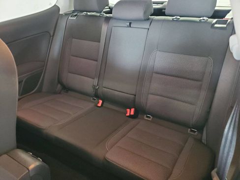 Used 2013 Volkswagen Golf 2-Door image 11