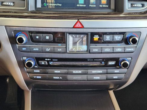 Used 2017 Genesis G80 3.8 w/ Option Group 02 image 18