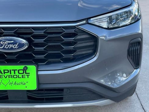 Used 2025 Ford Escape ST-Line FWD image 7
