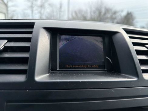 Used 2010 Toyota Highlander SE image 28