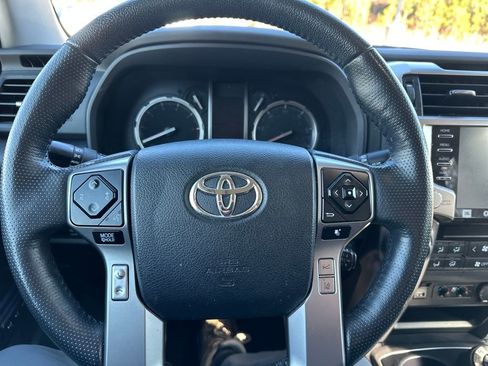 Used 2023 Toyota 4Runner Limited image 21