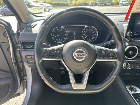 Used 2023 Nissan Sentra SV image 17