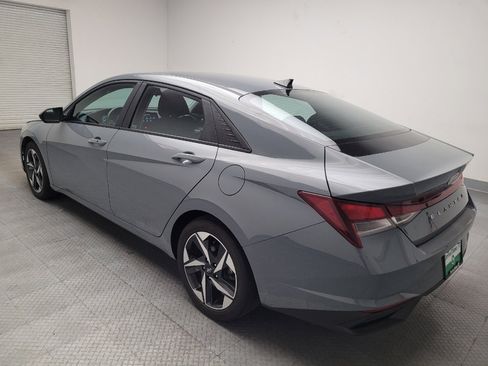 Used 2023 Hyundai Elantra SEL w/ Convenience Package image 5