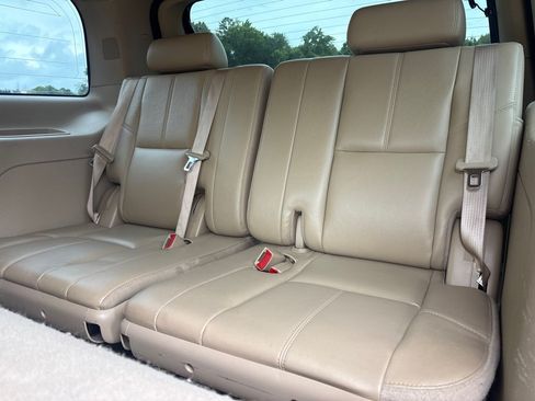 Used 2010 Chevrolet Tahoe LT RWD image 13