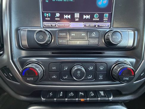 Used 2018 GMC Sierra 2500 SLT w/ Duramax Plus Package image 26