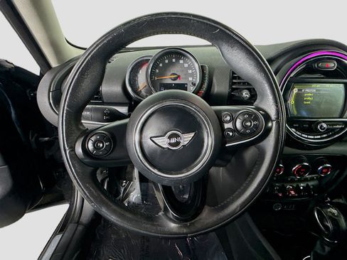 Used 2017 MINI Cooper Clubman ALL4 image 13