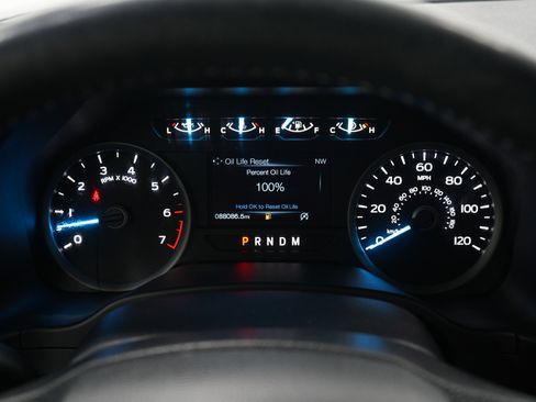 Used 2018 Ford F150 XLT w/ Equipment Group 302A Luxury AWD/4WD image 24