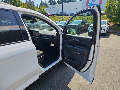 New 2026 Chevrolet Traverse LT w/ Midnight/Sport Edition image 29