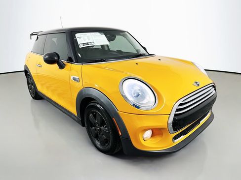 Used 2015 MINI Cooper 2-Door Hardtop FWD image 3