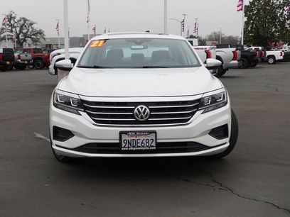 Used 2021 Volkswagen Passat 2.0T SE