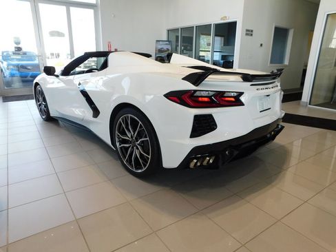 Used 2023 Chevrolet Corvette Stingray Preferred Conv w/ Z51 Performance Package RWD image 5
