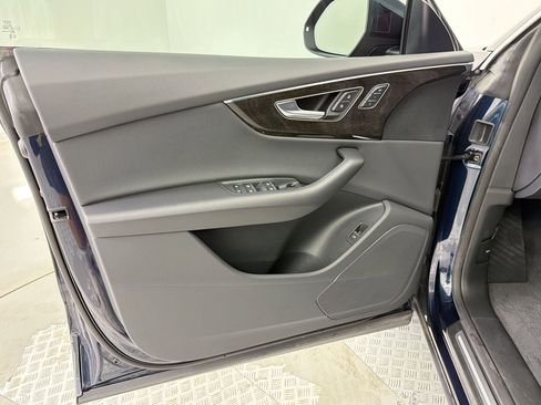 Certified 2025 Audi Q8 Premium w/ Convenience Package AWD/4WD image 26