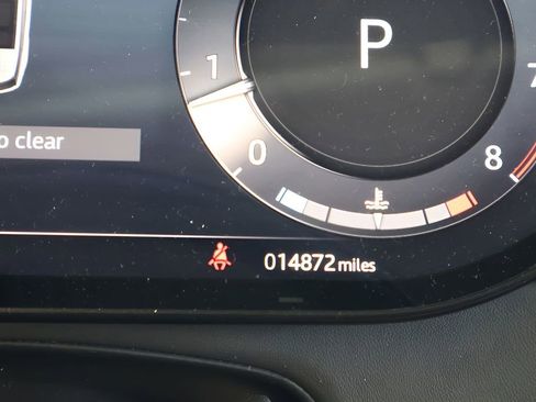 Used 2024 Land Rover Range Rover Autobiography image 23