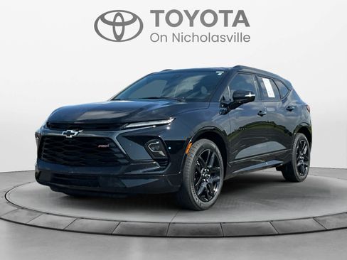 Used 2024 Chevrolet Blazer RS w/ Driver Confidence II Package AWD/4WD image 2