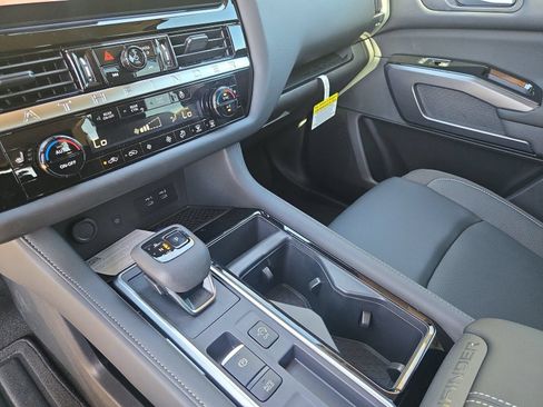 New 2026 Nissan Pathfinder SL w/ Cargo Package FWD image 24