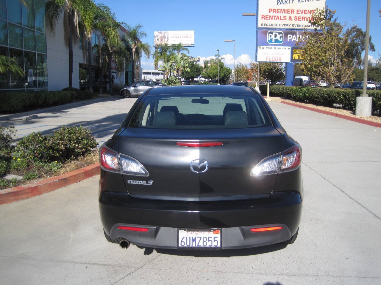 Used 2011 MAZDA MAZDA3 i Touring FWD image 7