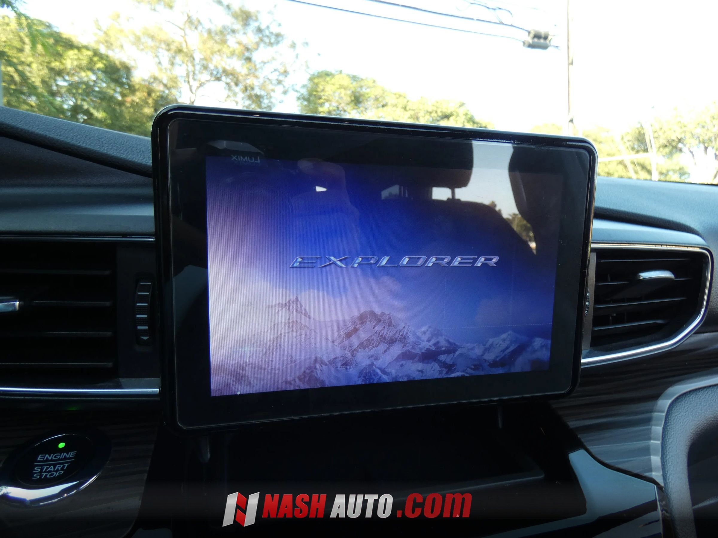 Used 2021 Ford Explorer Limited AWD/4WD image 57