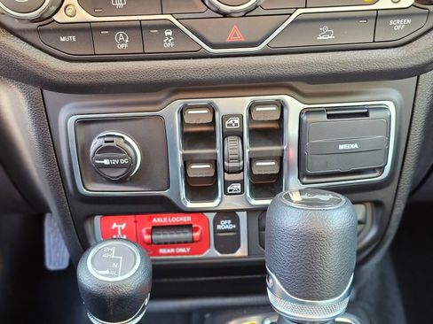 New 2026 Jeep Wrangler Unlimited Sport AWD/4WD image 13