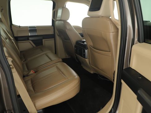 Used 2016 Ford F150 XLT w/ Equipment Group 302A Luxury image 22