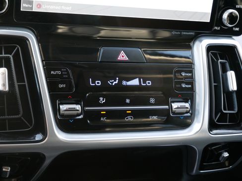 Used 2022 Kia Sorento SX image 23