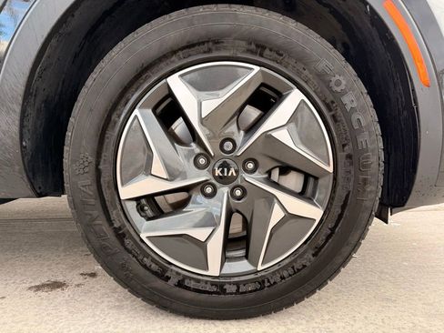 Used 2021 Kia Sorento S FWD image 34