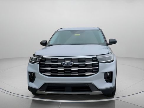 New 2026 Ford Explorer Active image 8